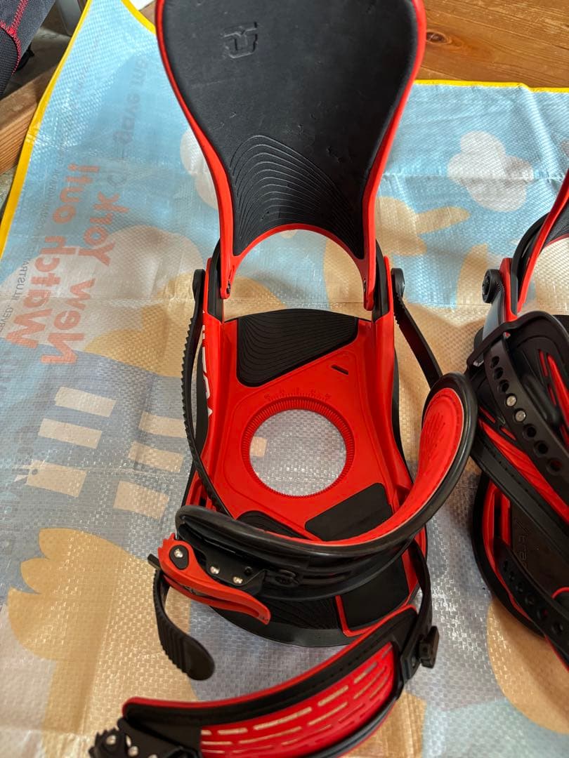 UNION ULTRA 23-24 Mサイズビンディング レッド　CROOJA