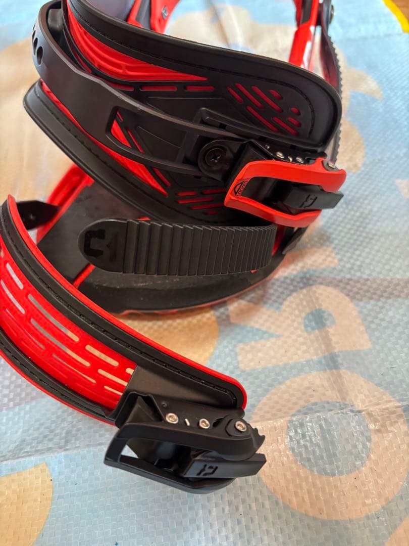 UNION ULTRA 23-24 Mサイズビンディング レッド　CROOJA