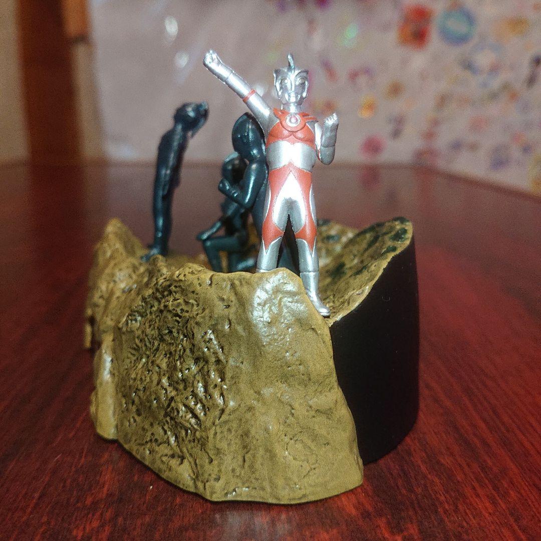 ウルトラ怪獣戯画/シークレット