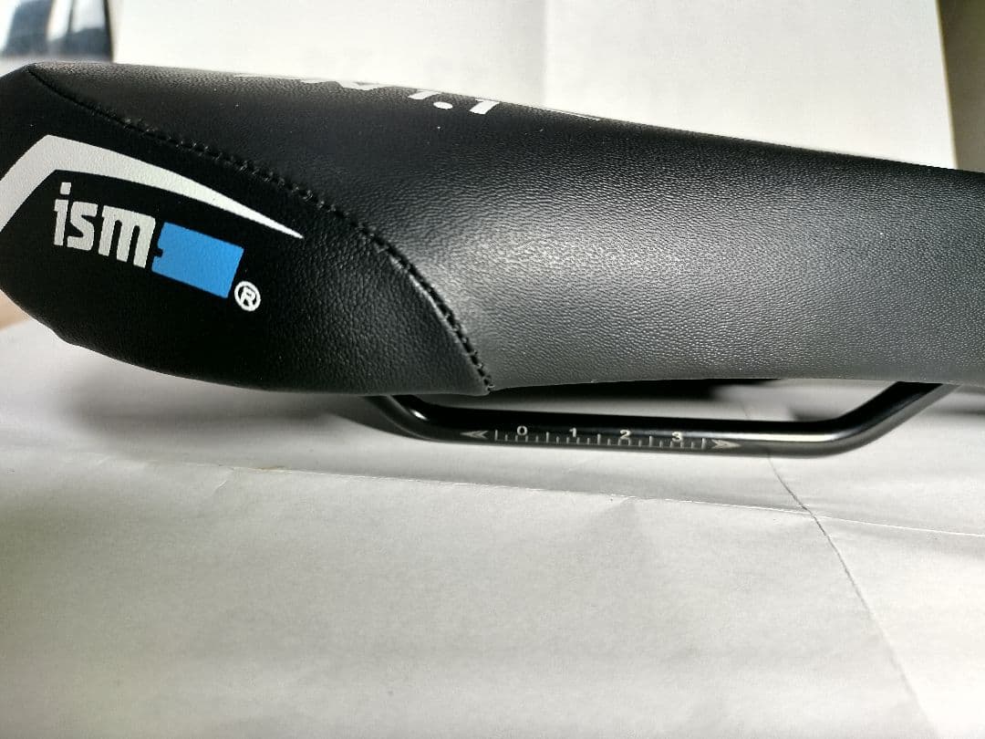 新品未使用ISM PN 1.1 サドル 40シリーズ