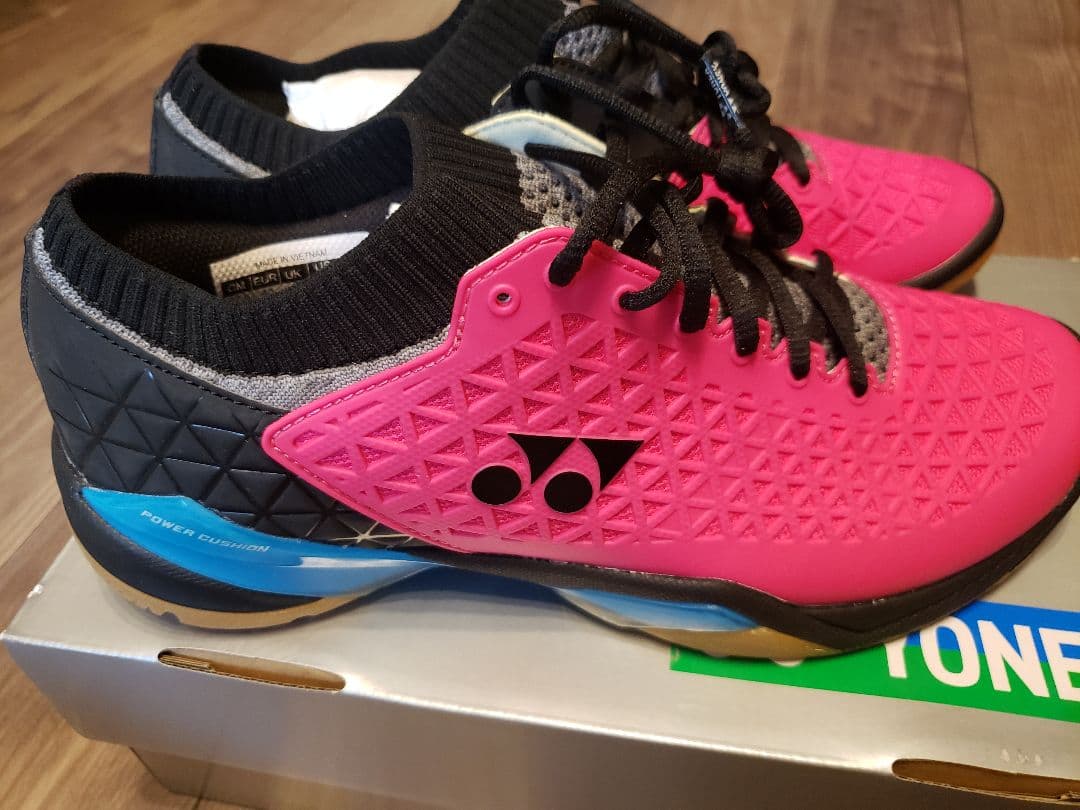 【YONEX】 バドミントンシューズ 27.5
