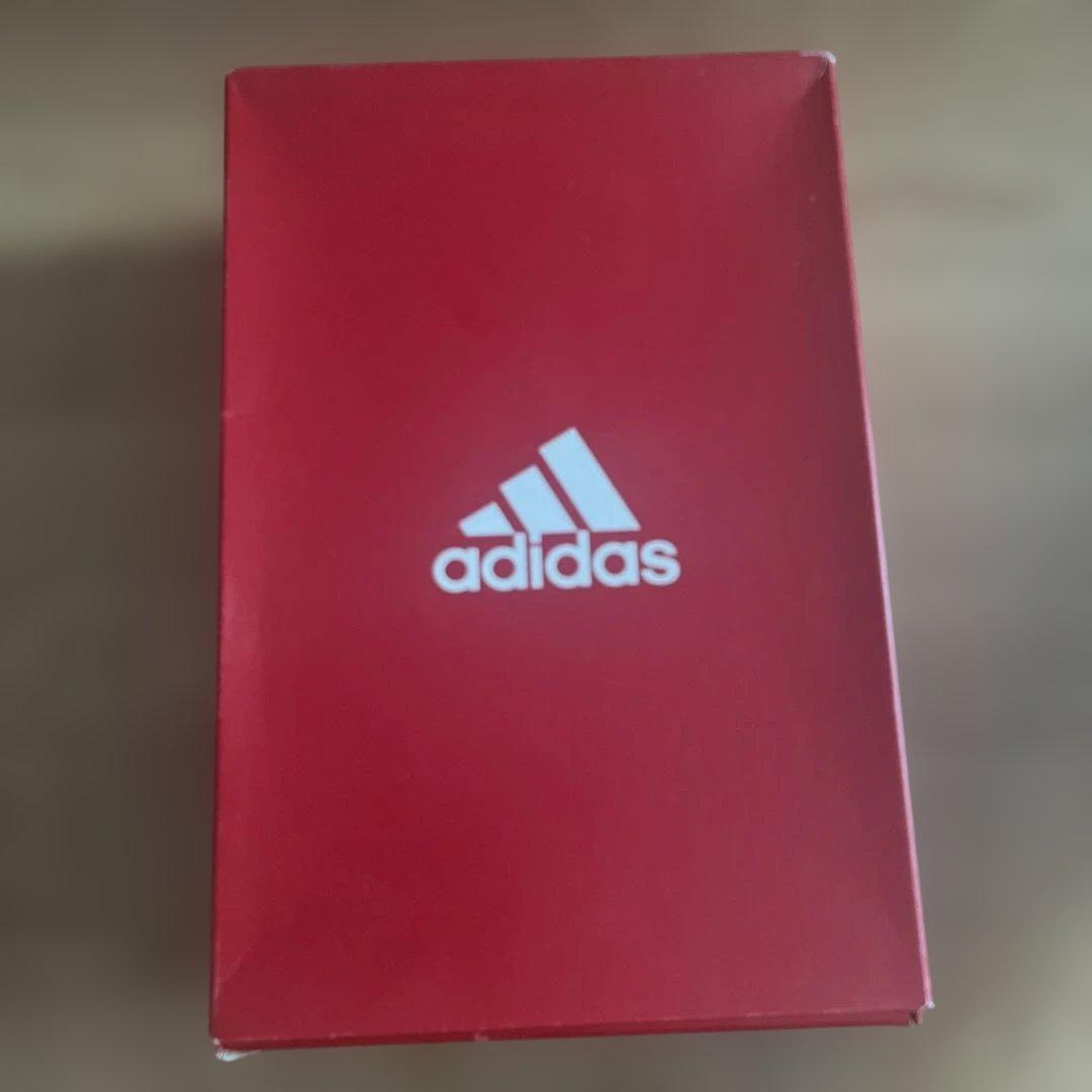 定価13000円　 adidasエックスゴースト1 スパイク(28センチ)