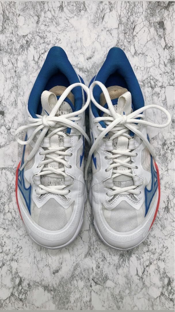【極美品】MIZUNO ミズノウエーブクローNEO2FIT バドミントンシューズ