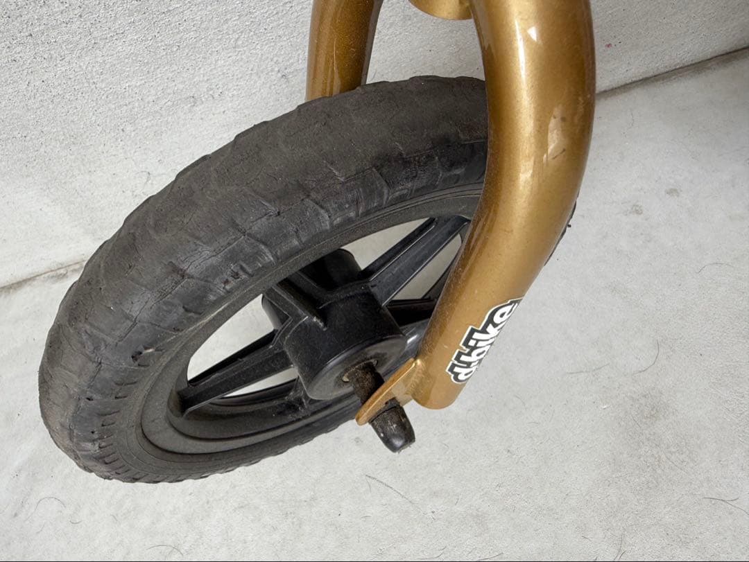 自転車　子供　キッズ　HONDA ホンダ　トリコ　ストライダー