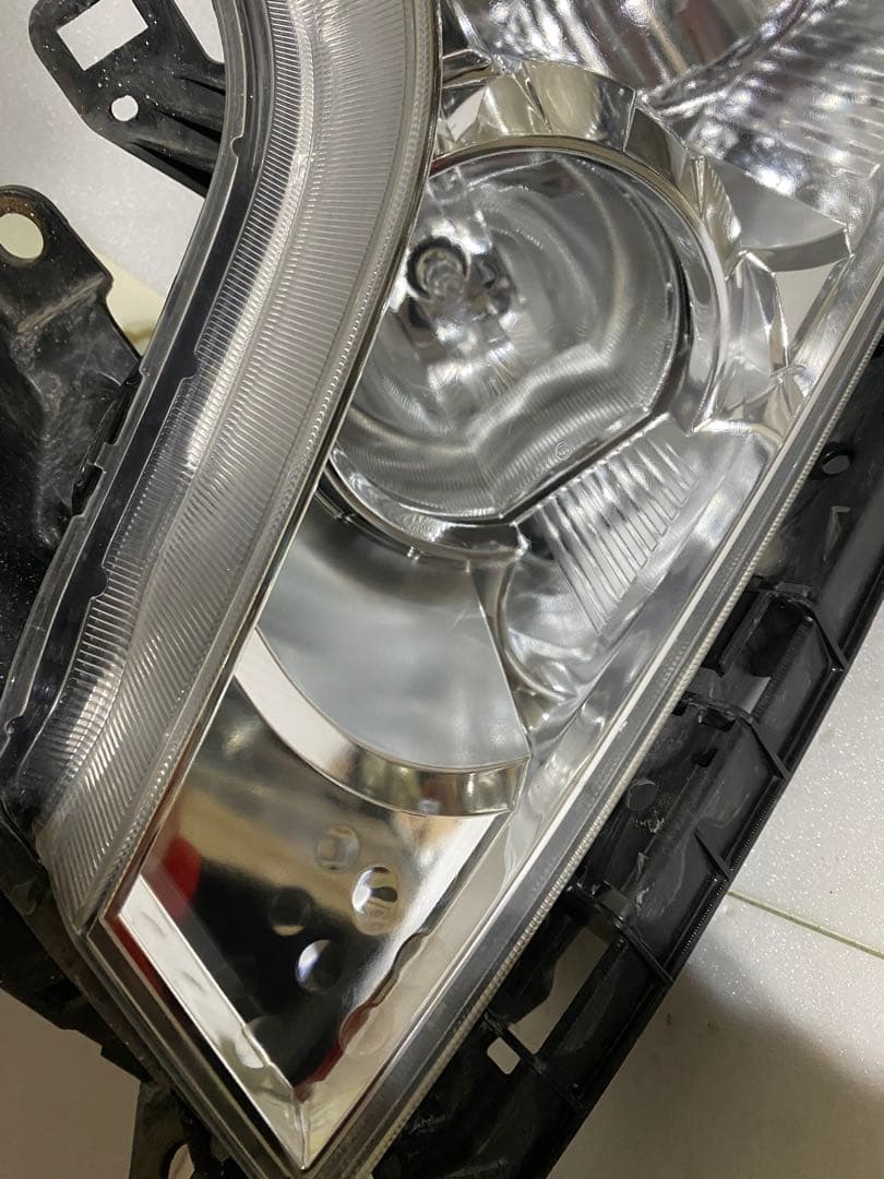 ホンダ ステップワゴン 純正HIDヘッドライト 左右セット