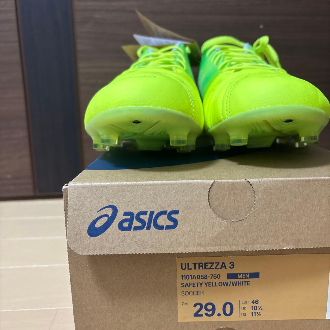 ASICS ULTREZZA 3 サッカーシューズ 29.0 cm