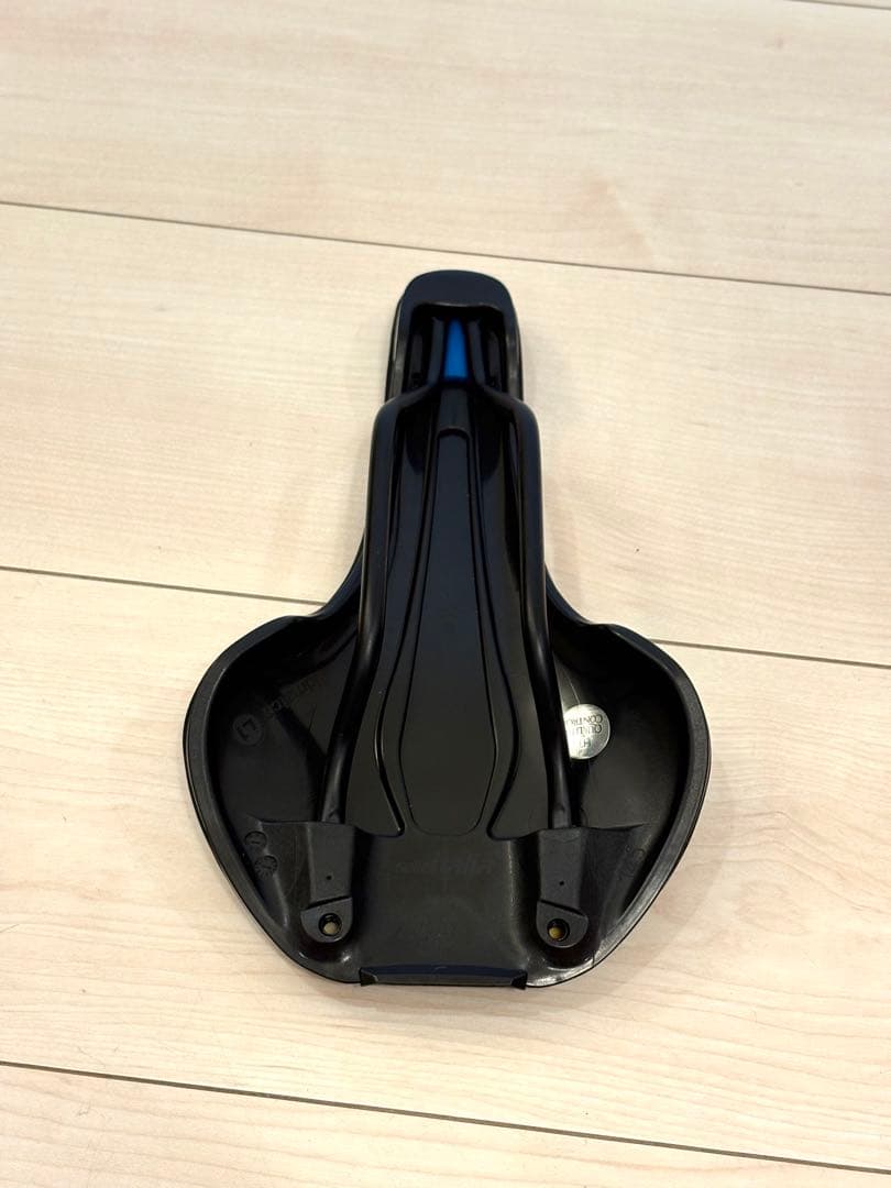 美品 Selle Italia FLITE BOOST ショートサドル