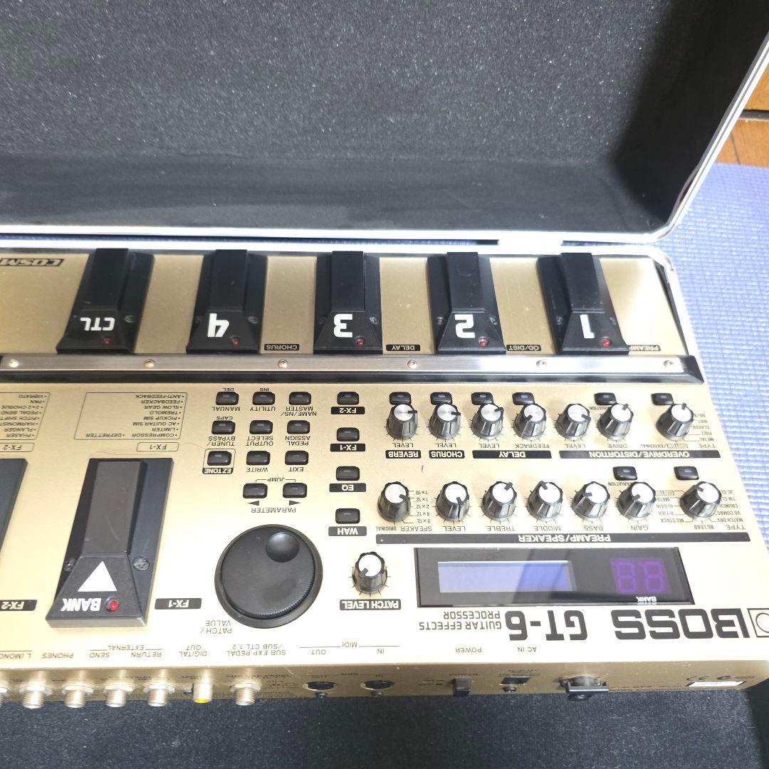 492】 BOSS GT-6 マルチエフェクター　ハードケース　KORGチューナ