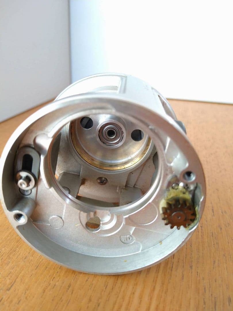 SHIMANO CALCUTTA 100 ベイトリール