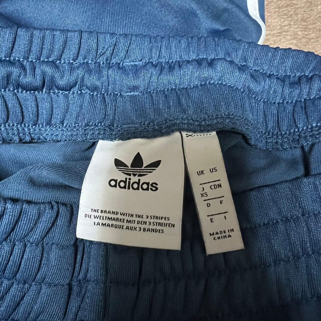 adidas originals トラックパンツ ブルー