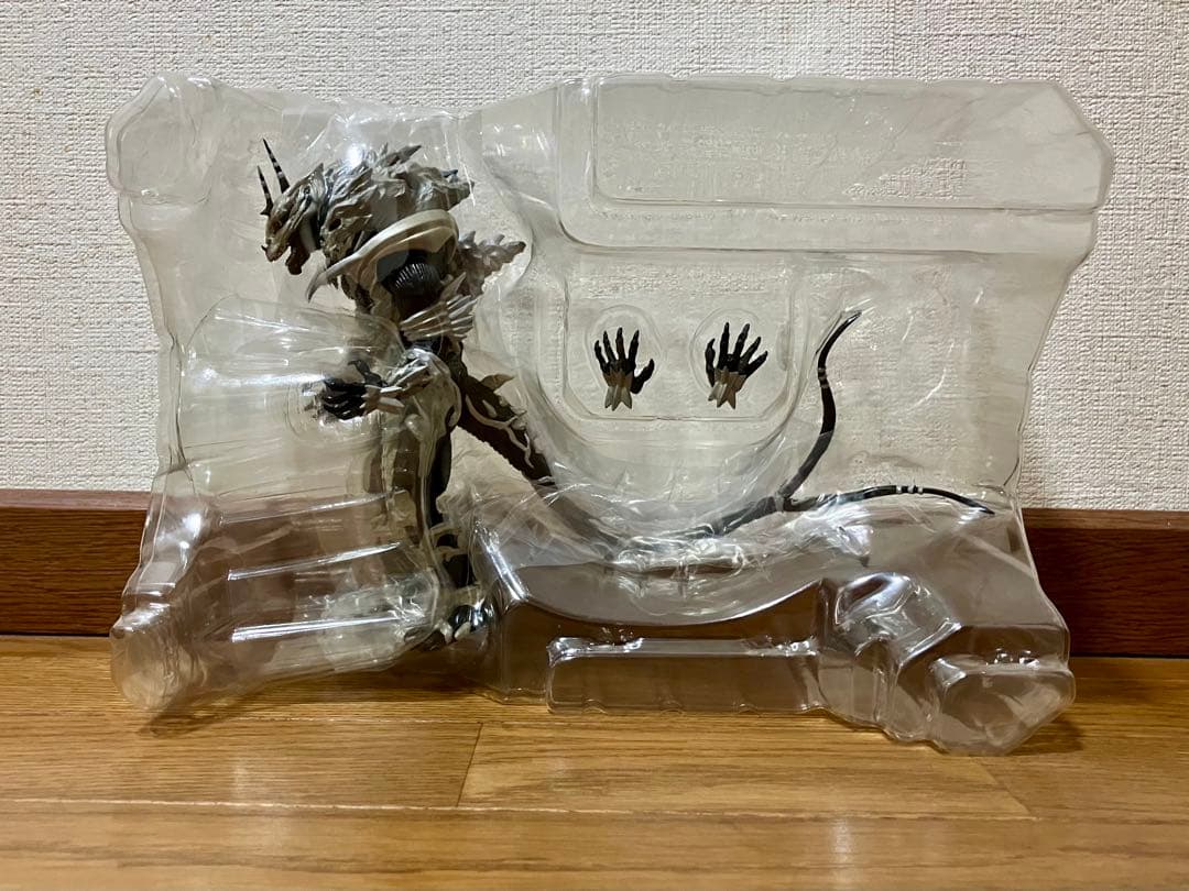 S.H.MonsterArts モンスターX