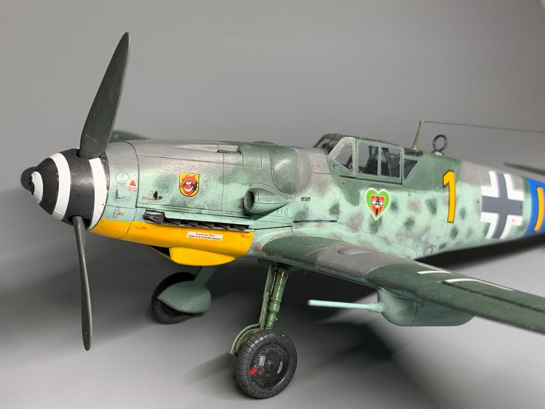 タミヤ1/48 メッサーシュミット Bf109 G-6 塗装済み完成品