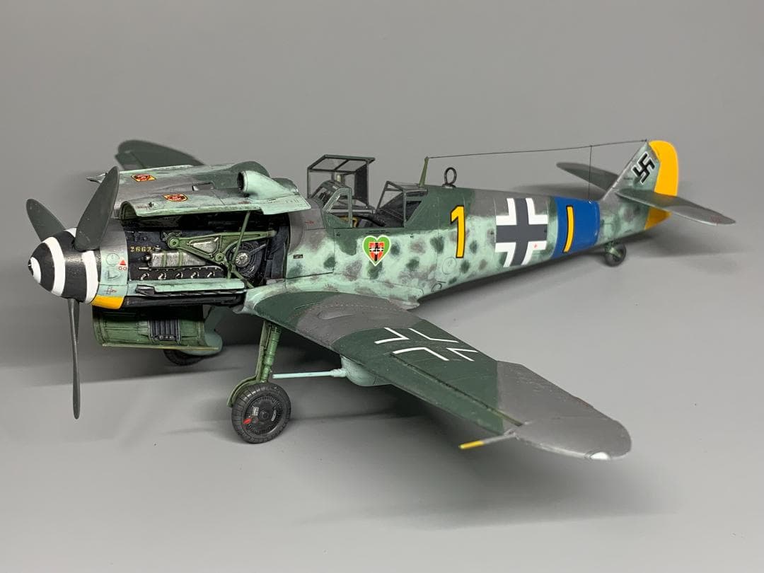 タミヤ1/48 メッサーシュミット Bf109 G-6 塗装済み完成品