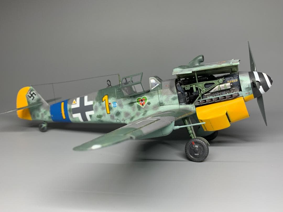 タミヤ1/48 メッサーシュミット Bf109 G-6 塗装済み完成品