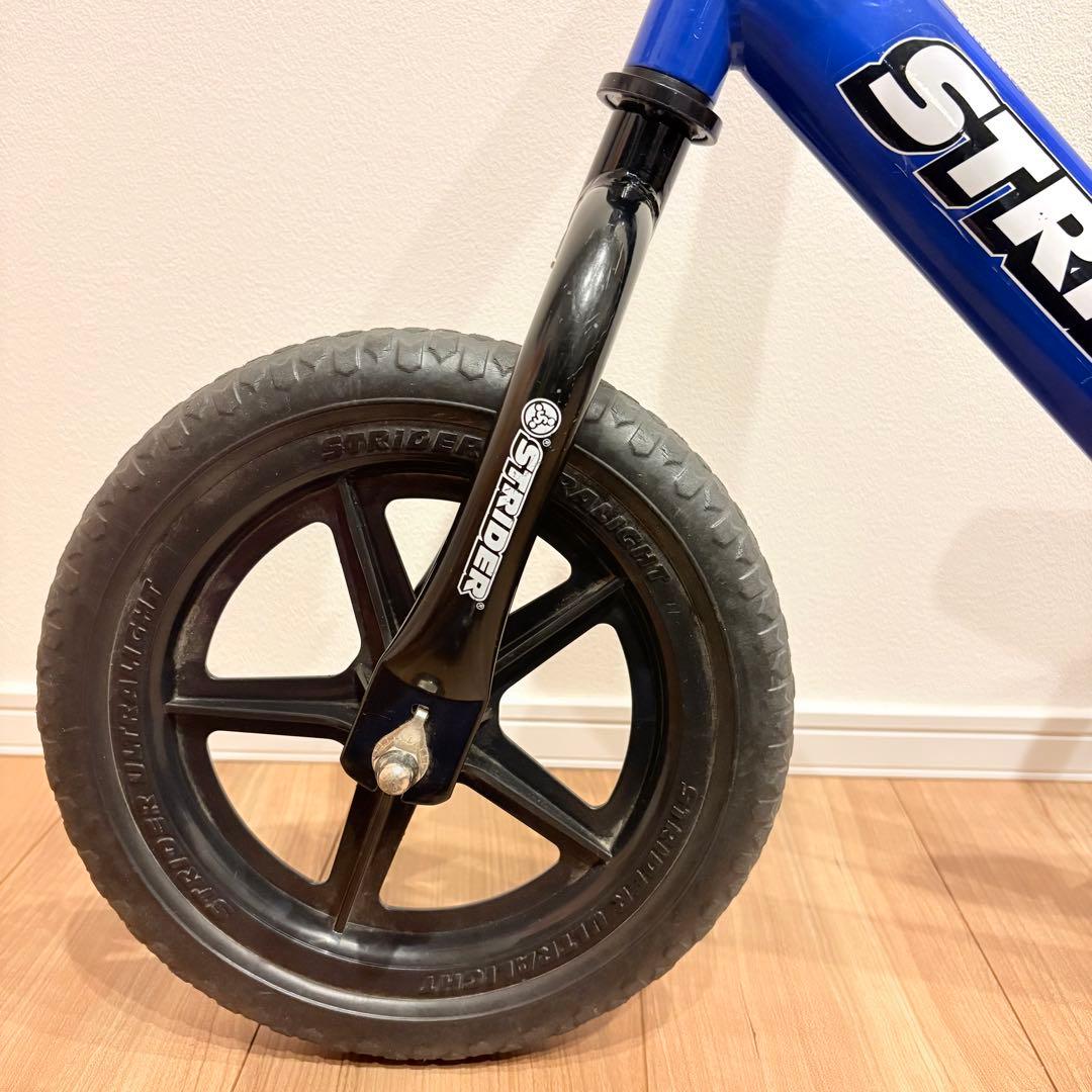 STRIDER！ストライダー12インチブルー青バランスバイクスポーツモデル