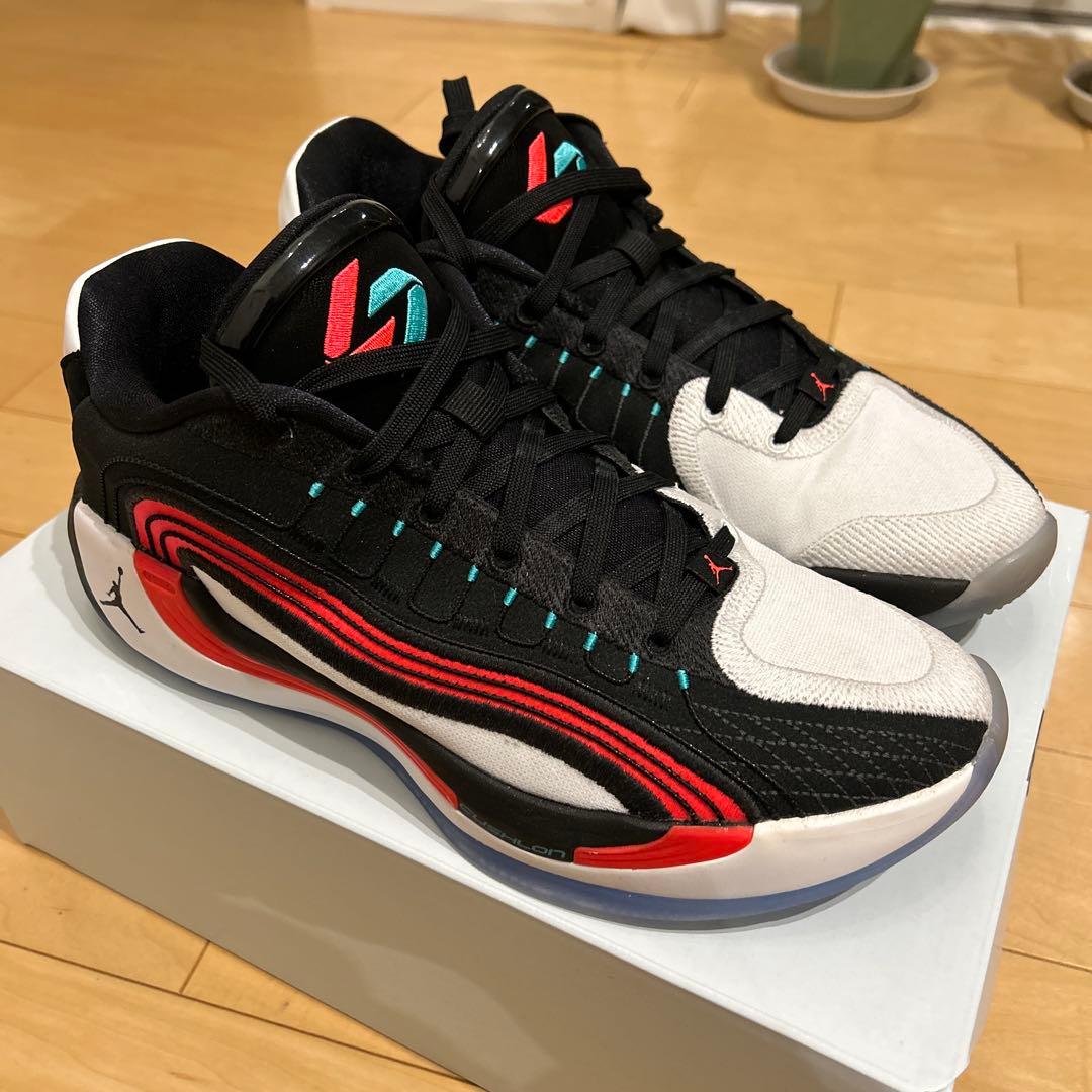 シューズ(男性用) JORDAN LUKA 4 PF \"Bloodline\"