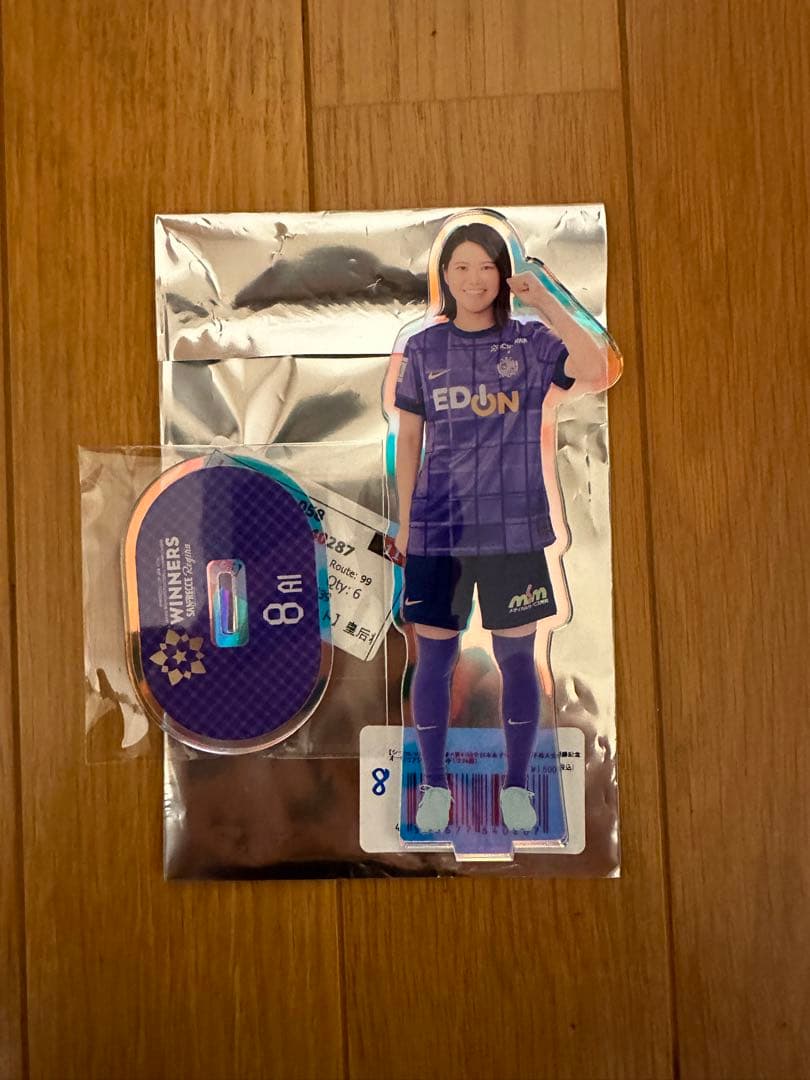 サンフレッチェ広島レジーナ 小川愛 8 皇后杯 優勝 記念アクリルスタンド