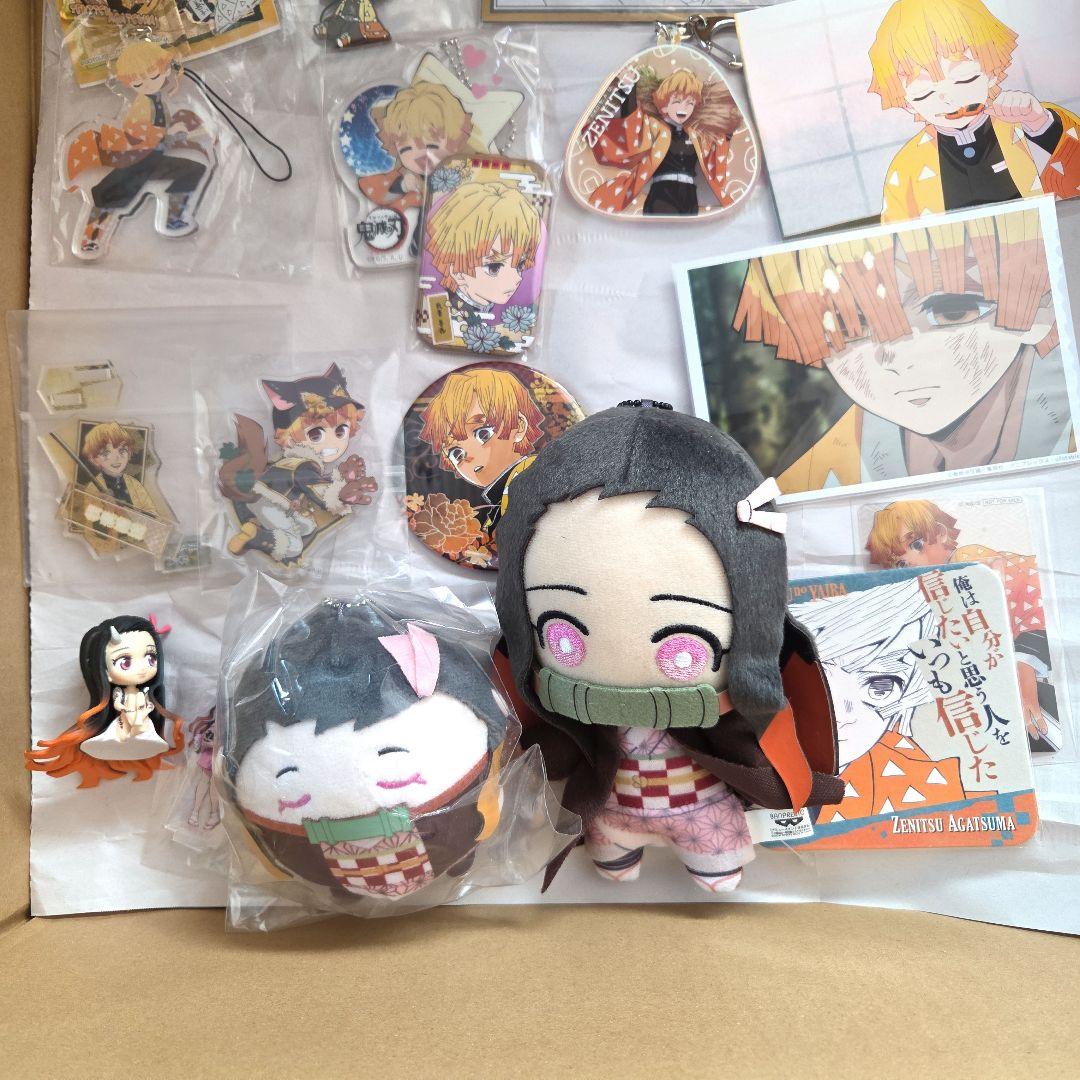 我妻善逸　立志編　ブロマイド　ハロウィンアクスタ　竈門禰豆子　缶バッジ