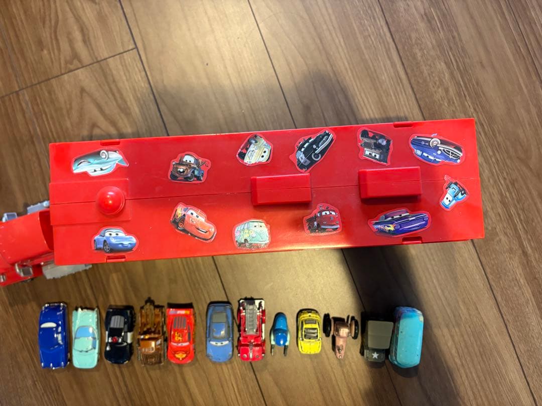 大量　44体Cars Lightning McQueen ミニカーセット