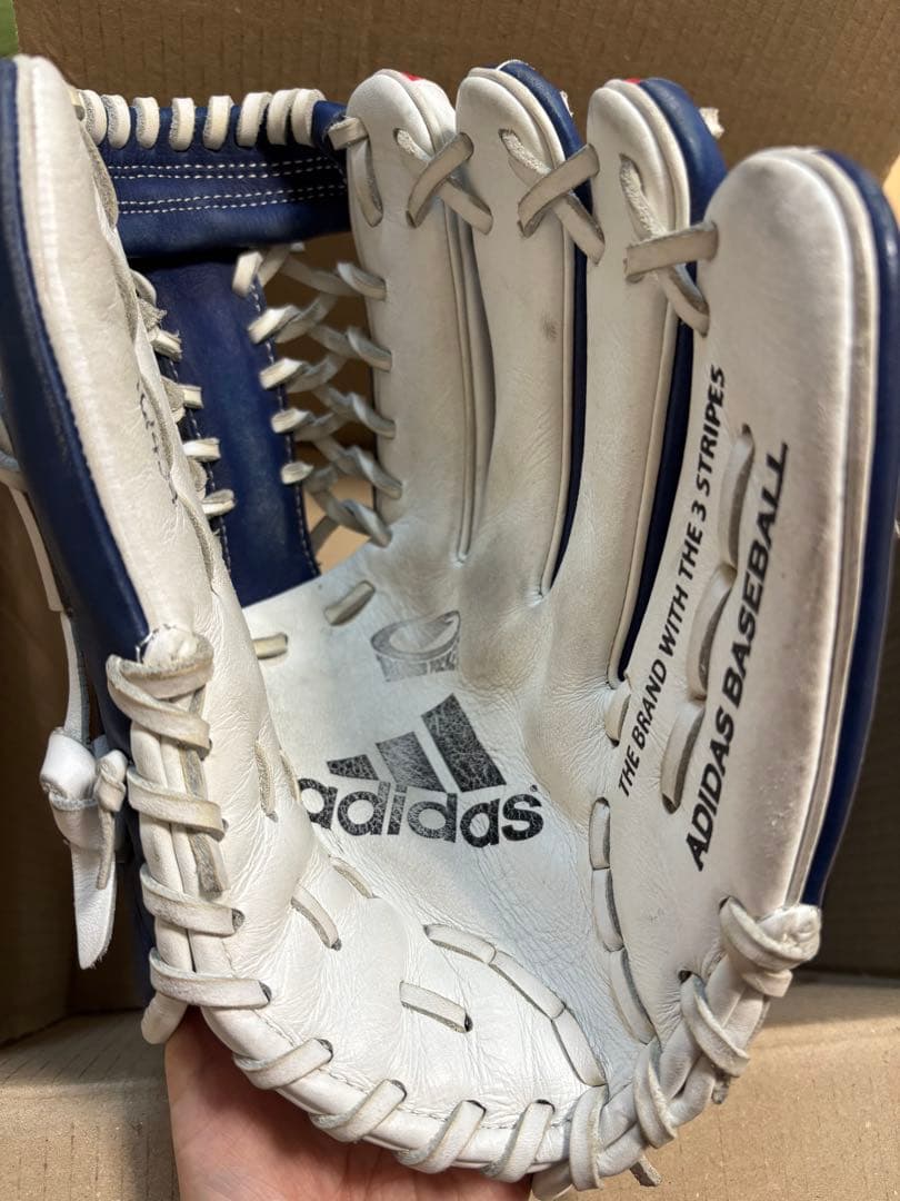 野球　グローブ　セットNIKE adidas アディダス　美品　グラブ　大人用