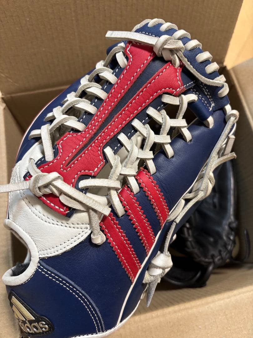 野球　グローブ　セットNIKE adidas アディダス　美品　グラブ　大人用