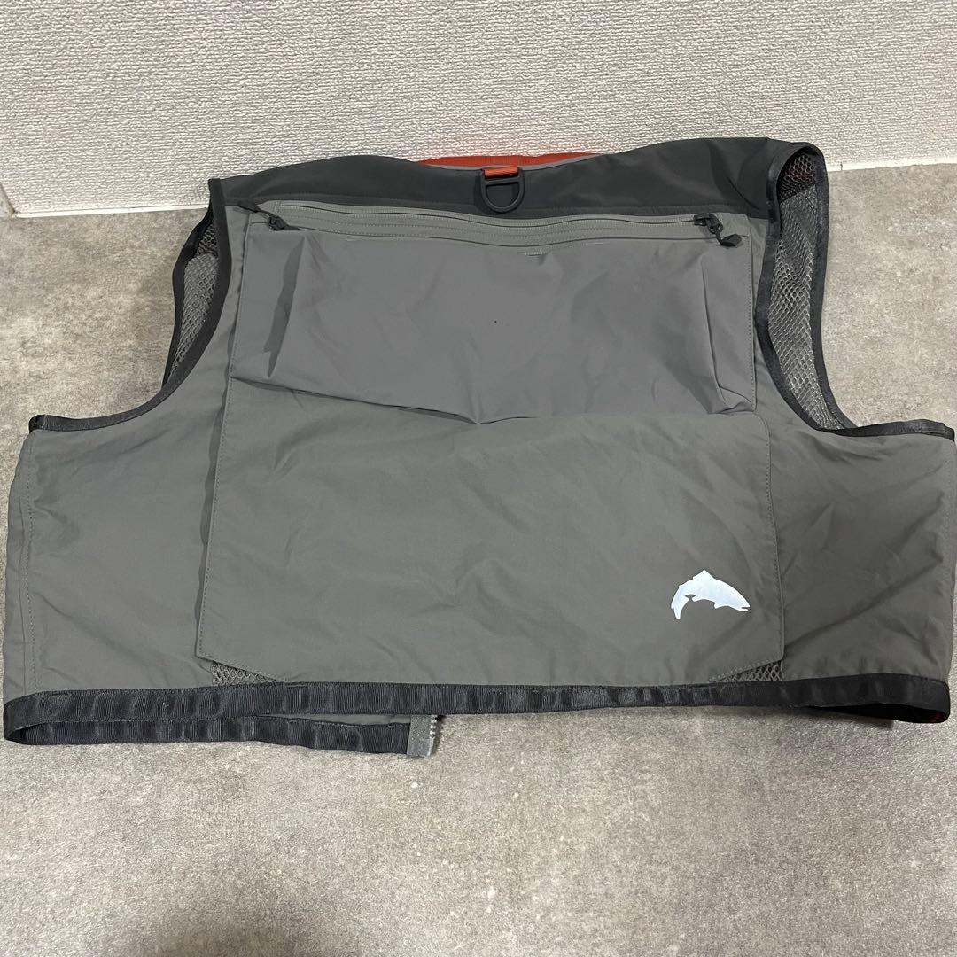 【美品】SIMMS フィッシッングベスト シムス 渓流 フライ サイズL ベスト
