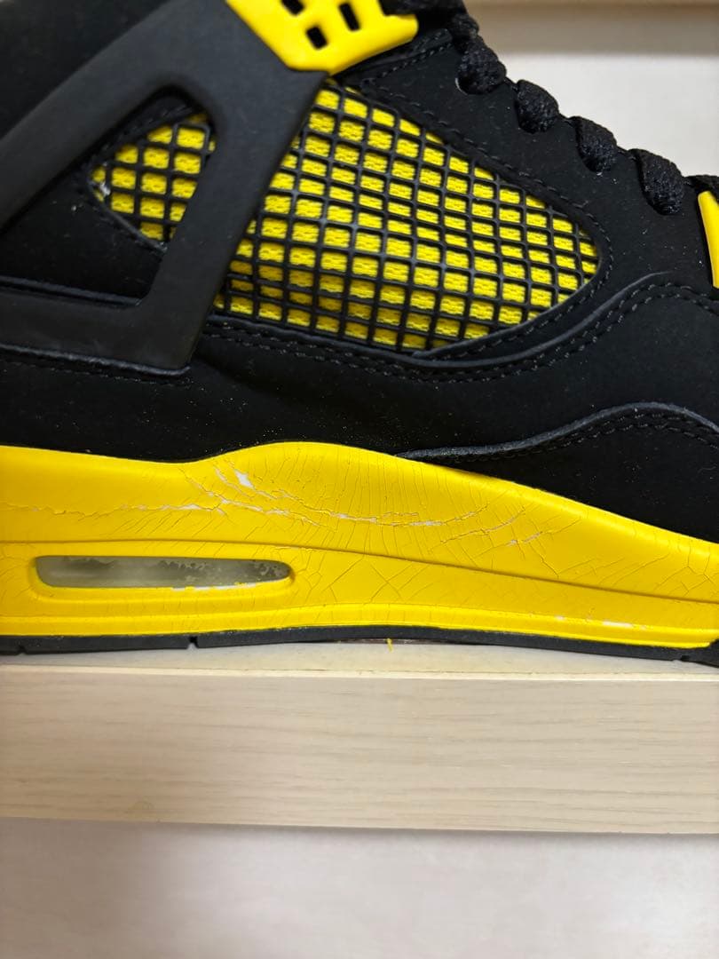 【こしろ】NIKE AIR JORDAN4 RETRO サンダー　箱あり