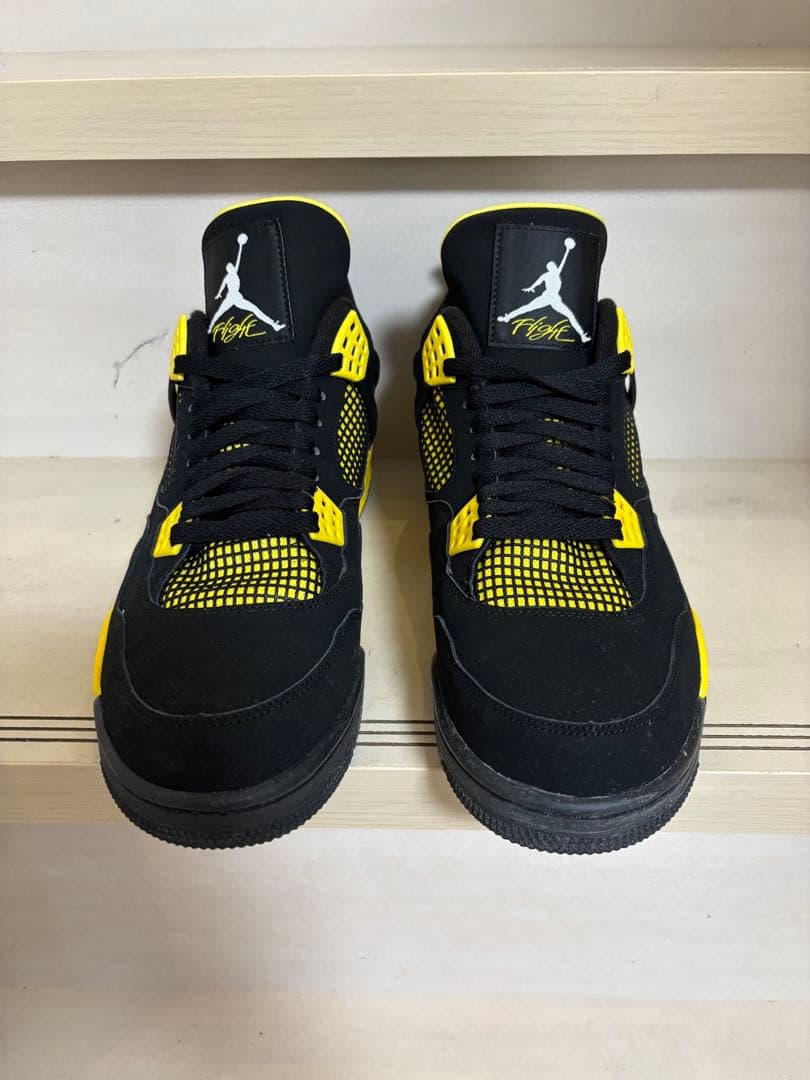 【こしろ】NIKE AIR JORDAN4 RETRO サンダー　箱あり