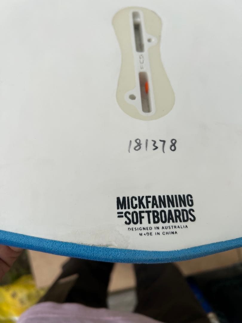 MICKFANNING ソフトボード　5.6 中古