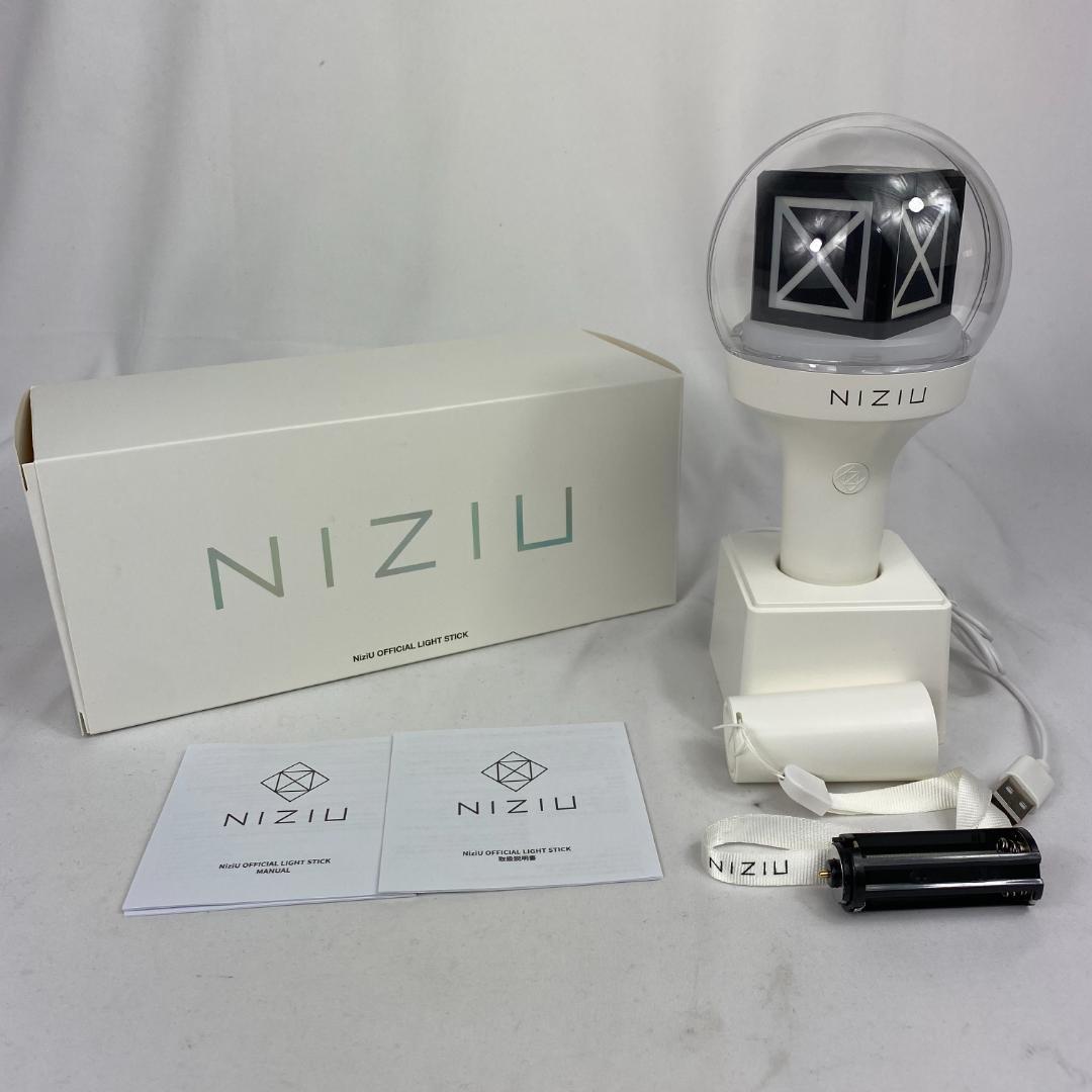 ★NiziU ペンライト OFFICIAL LIGHT STICK