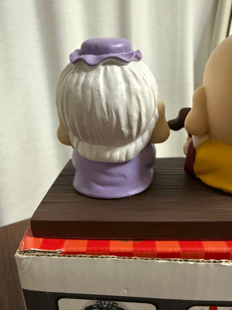 四つの神様の陶器製置物セット