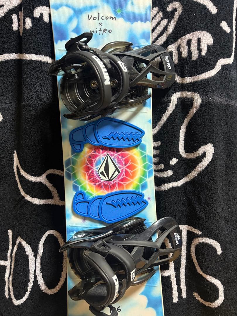 ボルコムコラボ　Volcom x Nitro スノーボード　ビンディングセット