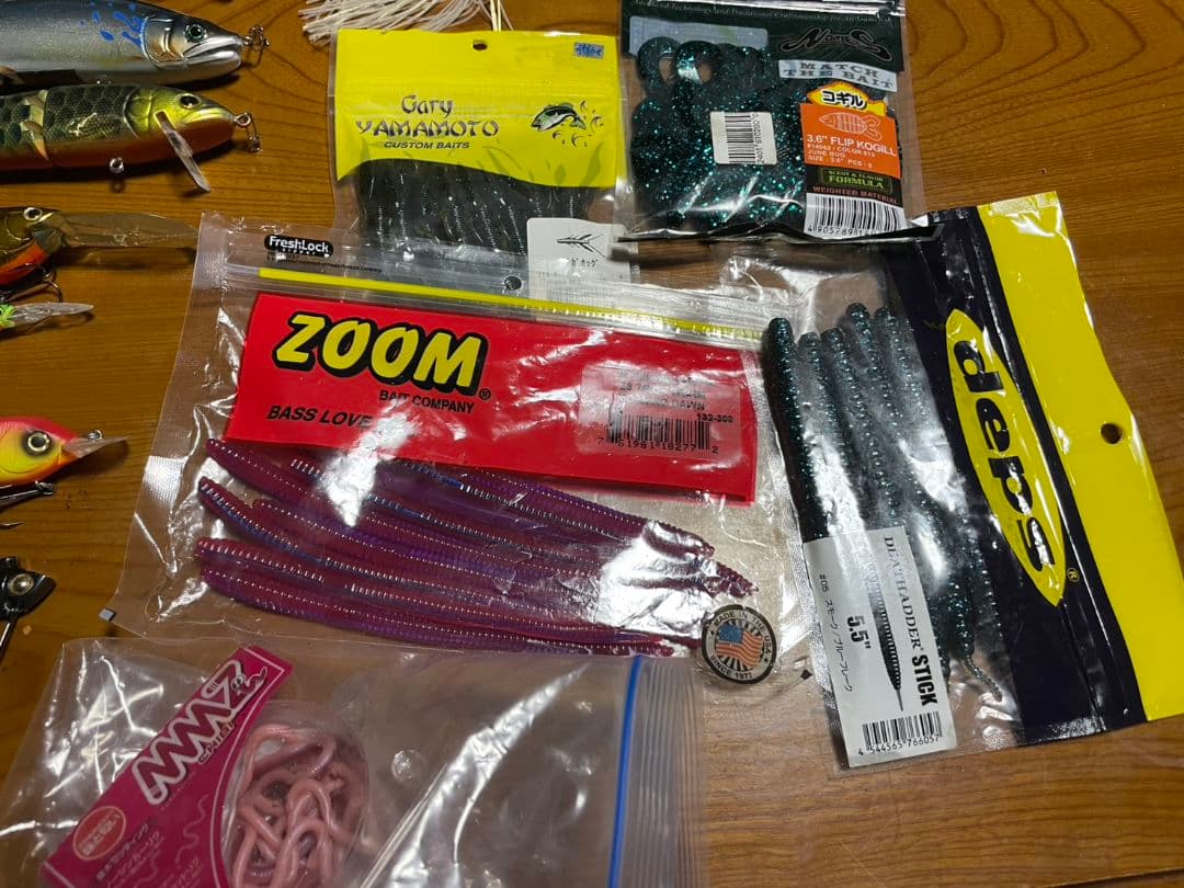 デプス メガバス エバーグリーン ノリーズ ガンクラフト等ルアーワームまとめ売り