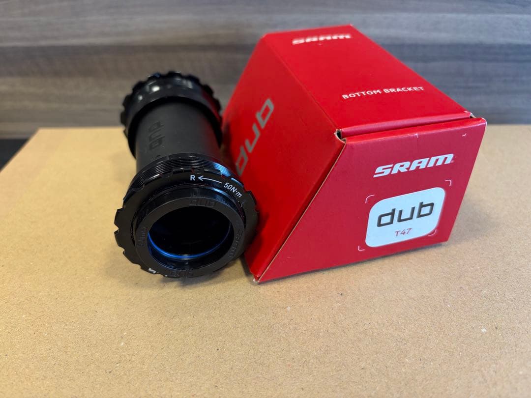 SRAM DUB ボトムブラケット T47 ワイド規格対応