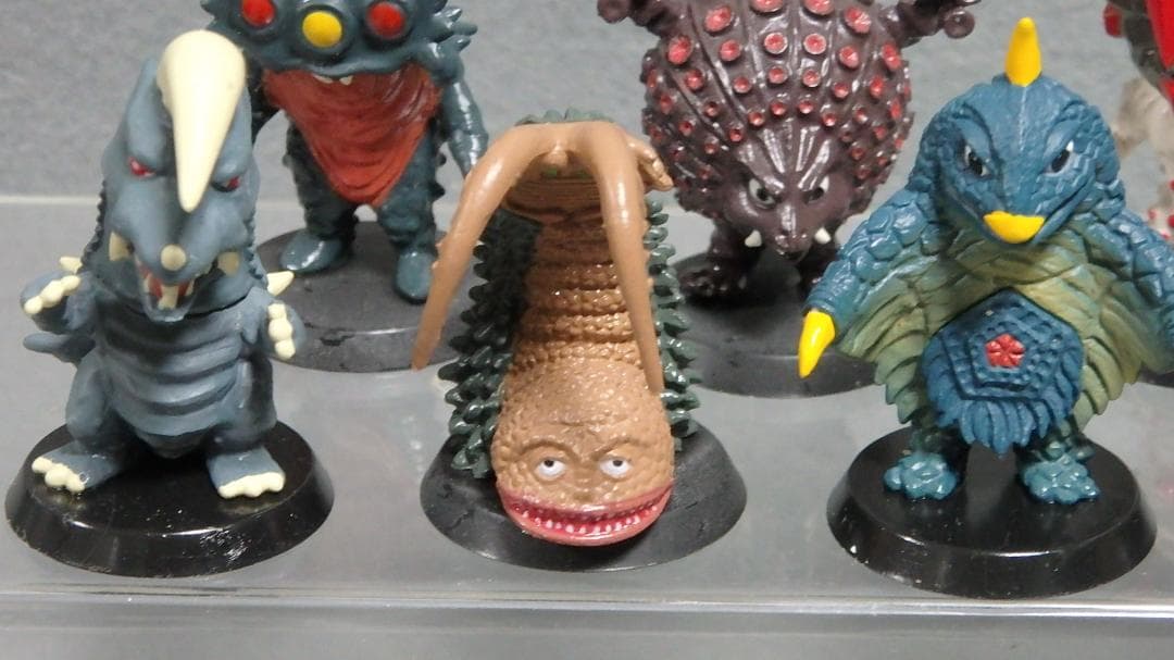 ウルトラセブン　帰ってきたウルトラマン　特撮ヒーローズ　怪獣　メトロン星人
