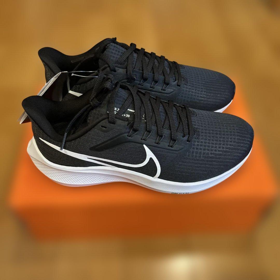新品☆Nike Air Zoom Pegasus 39 26.0cm 4E