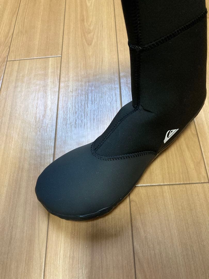 サーフブーツ　27センチ QUIKSILVER クイックシルバー 3mm