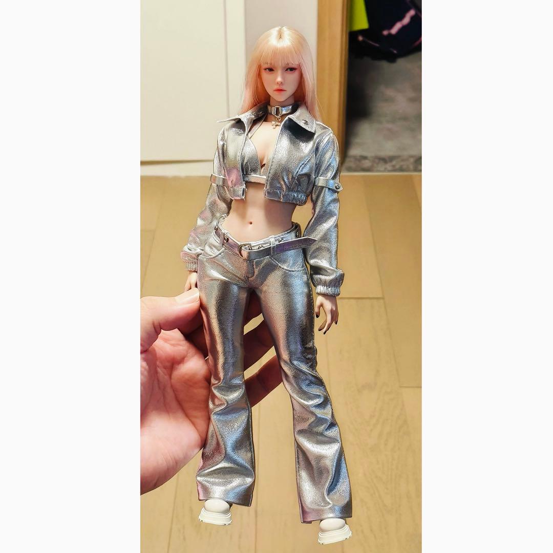 T10 1/6スケール ハンドメイド 1/6女性素体用の服セット 画像2が商品