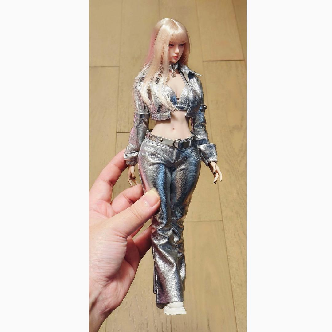 T10 1/6スケール ハンドメイド 1/6女性素体用の服セット 画像2が商品