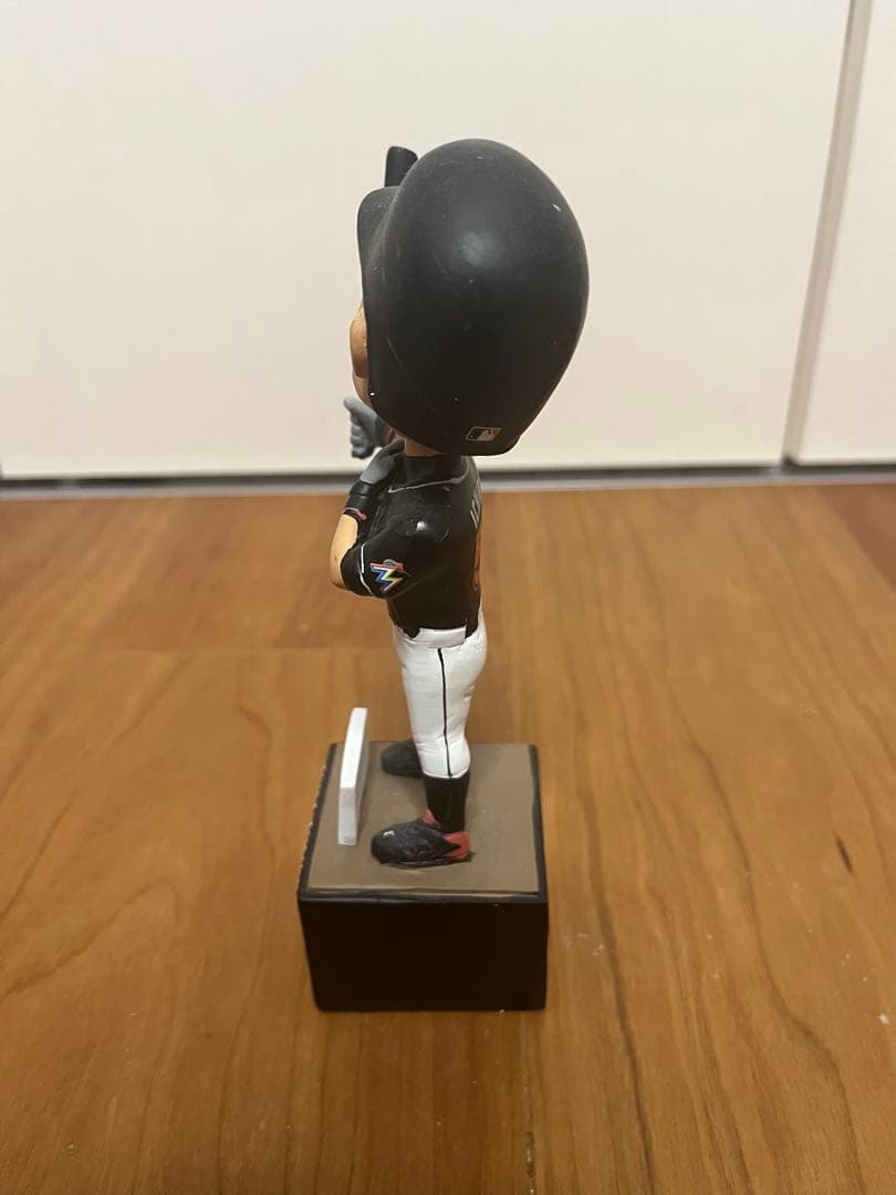 イチロー ボブルヘッド　マーリンズ 3000本