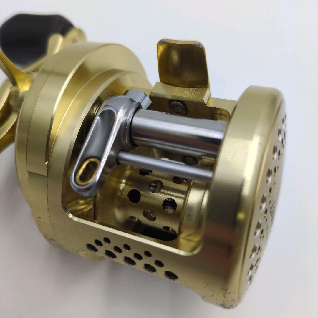 SHIMANO 01 カルカッタコンクエスト101 RH443 レフト 箱付
