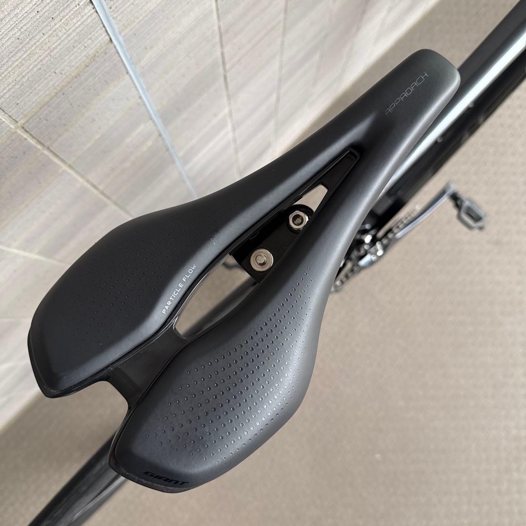 GIANT TCR ADVANCED 1 DISC KOM 2022 Mサイズ