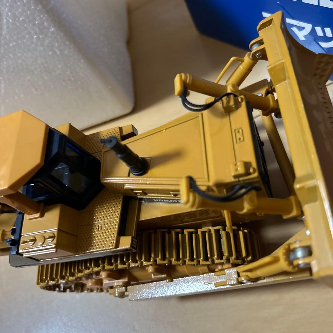 【即購入ok!!】コマツ ブルドーザ D475A 1/50スケール 新品未使用
