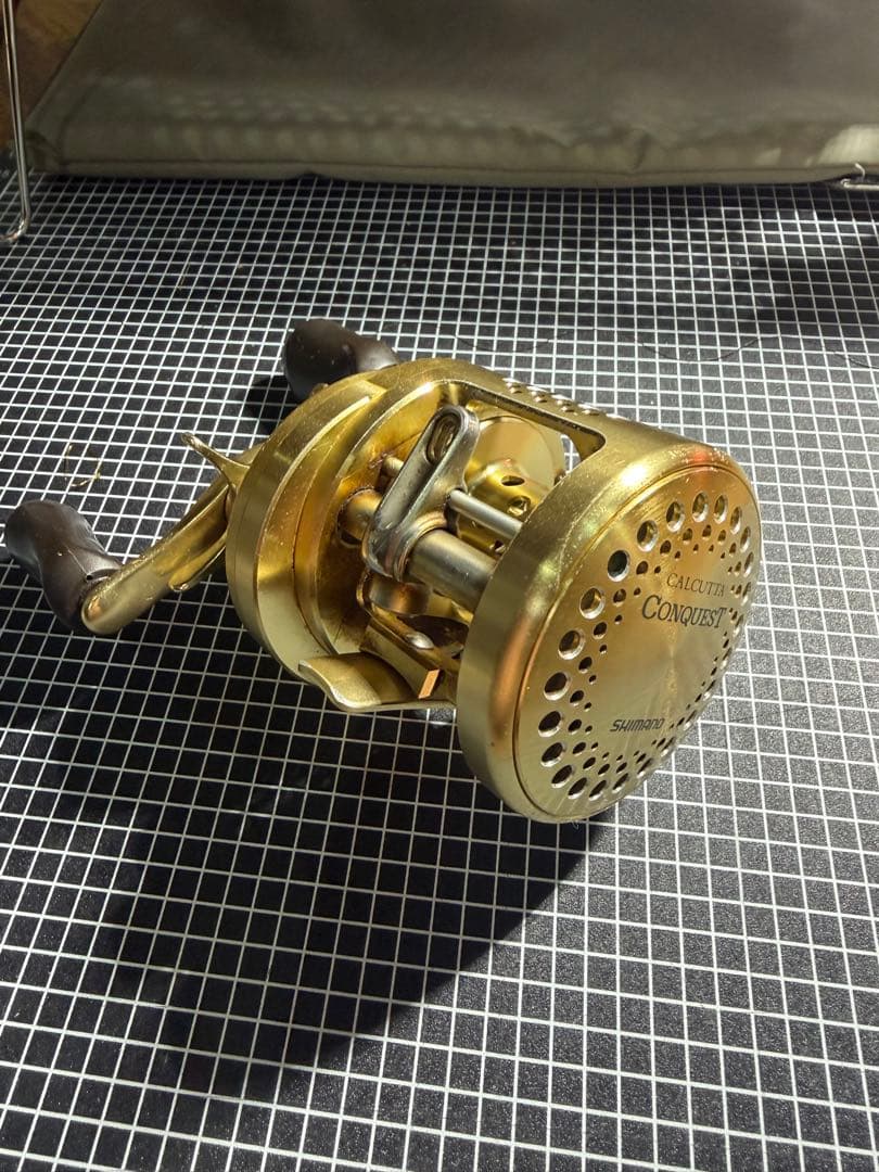 SHIMANO CALCUTTA CONQUEST 100（箱他付属品あり）