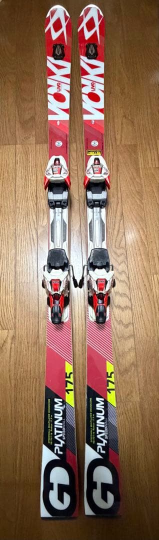 フォルクル　PLATINUM スキー板 ビンディング付き