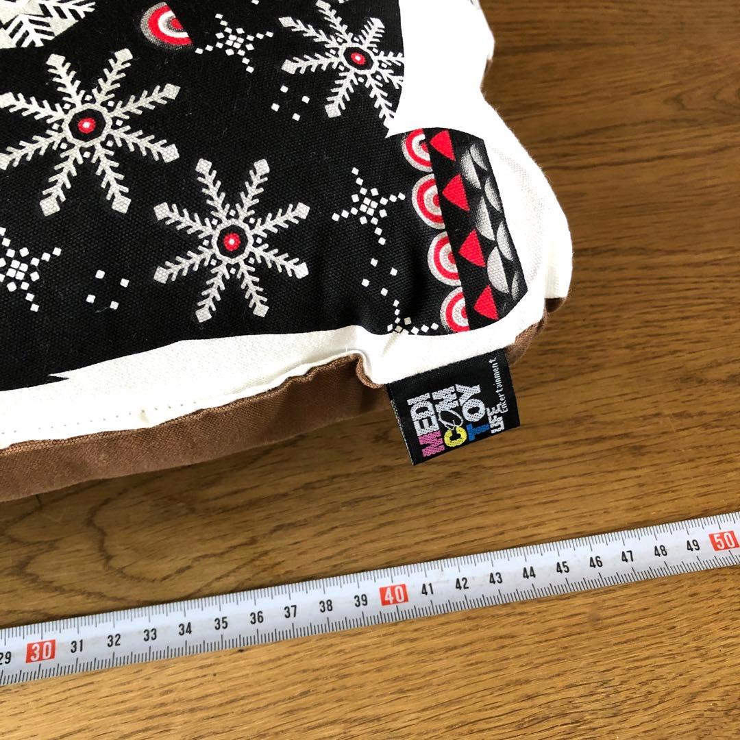 【レア★】クラウス・ハーパニエミ クッション（くま） 伊勢丹ワンダークリスマス