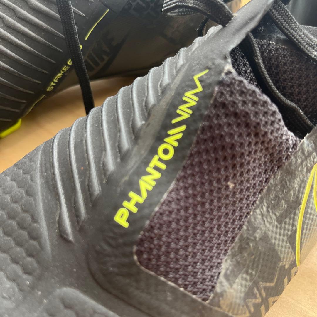 Nike Phantom サッカーシューズ 黒/黄緑