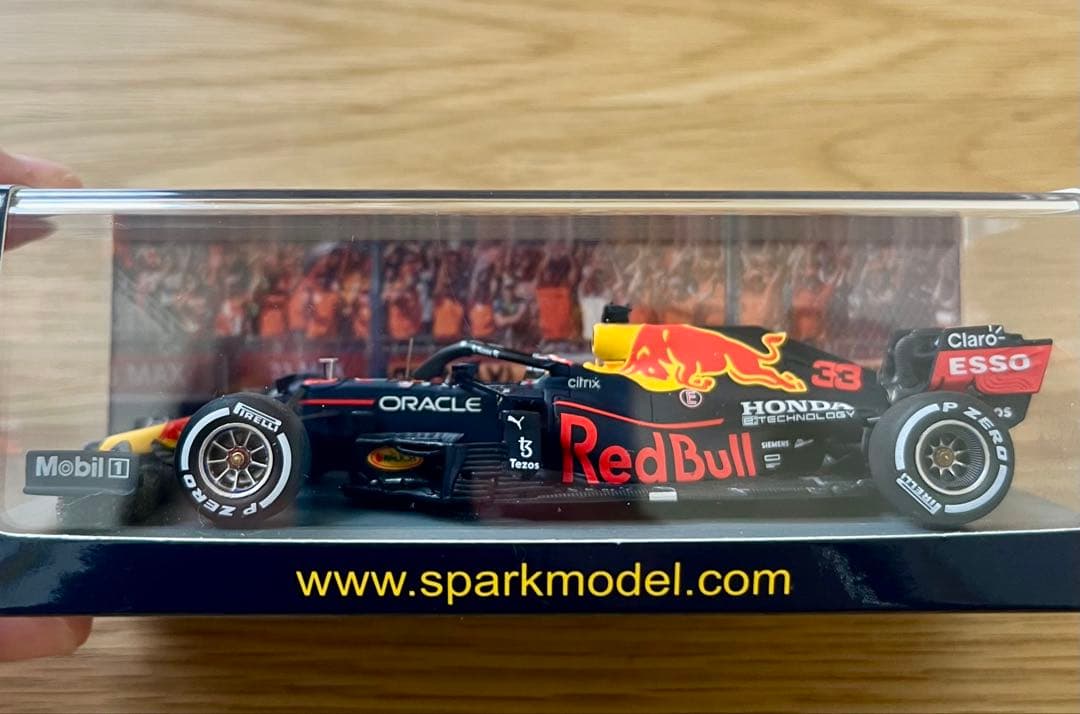 スパーク レッドブルホンダ RB16B M. フェルスタッペン オランダGP優勝