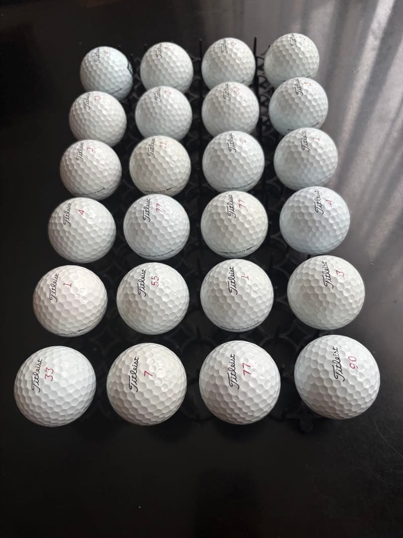 ②美品　送料込み　タイトリスト　PRO V1x　　ロストボール 24球セット