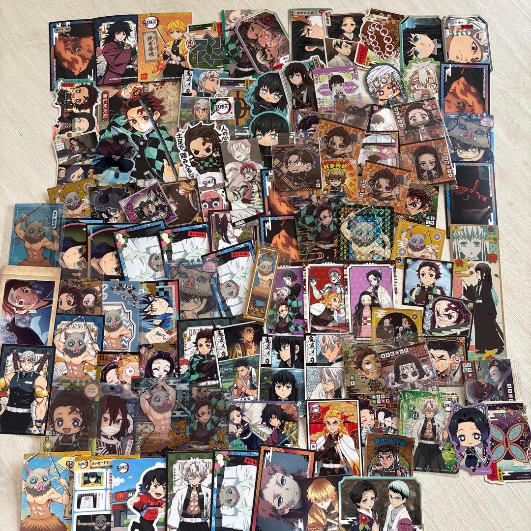 アニメグッズ 鬼滅の刃　紙類　ステッカー　大量　まとめ売り